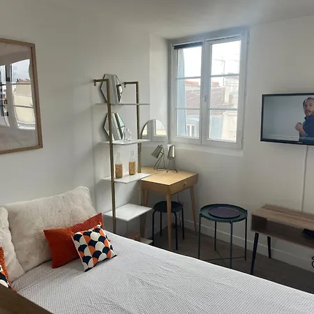 Rue Pietonne & Basilique De Saint-denis Apartman *